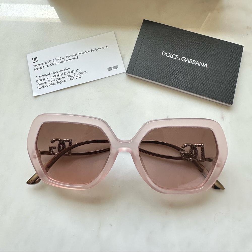 Dolce & Gabbana DG4468B Pink Sunglasses - Like new w/ box and sleeve